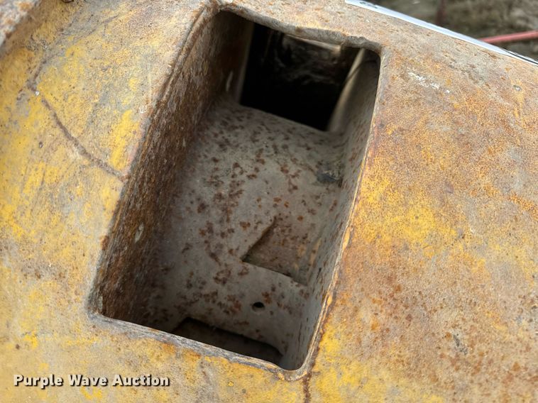 image for item DP6743 Caterpillar crawler winch