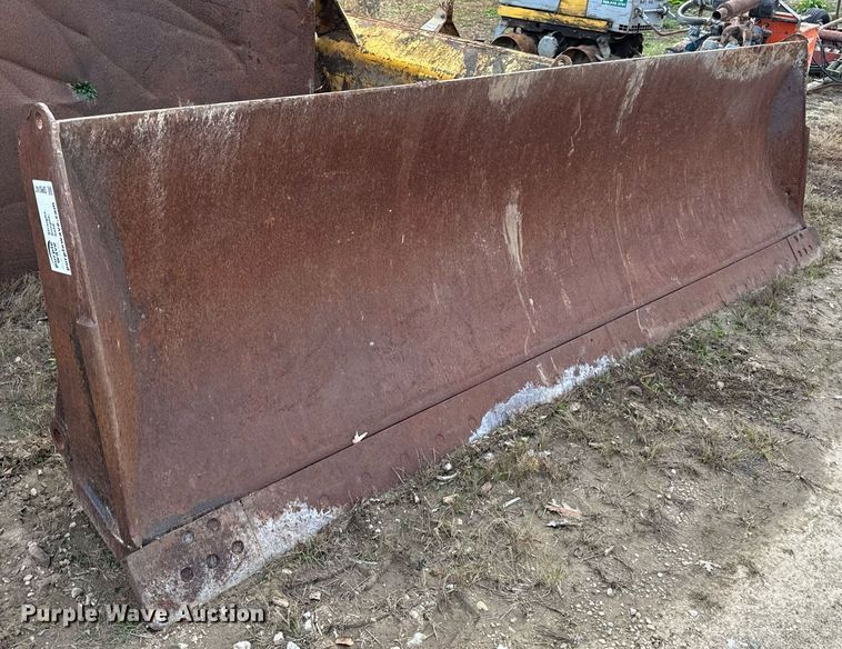 image for item DP6747 (2) Caterpillar dozer blades