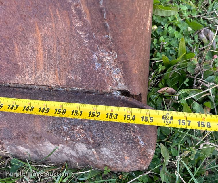 image for item DP6747 (2) Caterpillar dozer blades