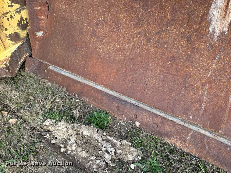 image for item DP6747 (2) Caterpillar dozer blades