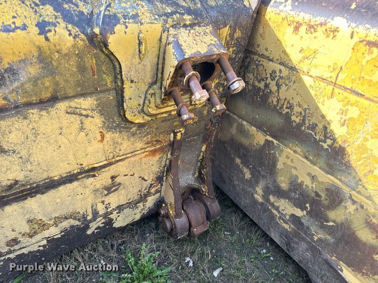 image for item DP6747 (2) Caterpillar dozer blades