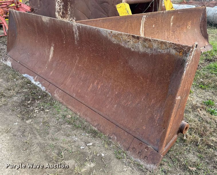 image for item DP6747 (2) Caterpillar dozer blades