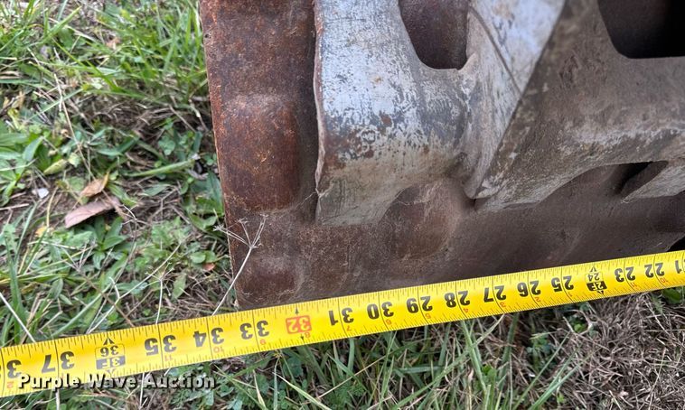 image for item DP6749 2000 Bomag BMP851 trench compactor