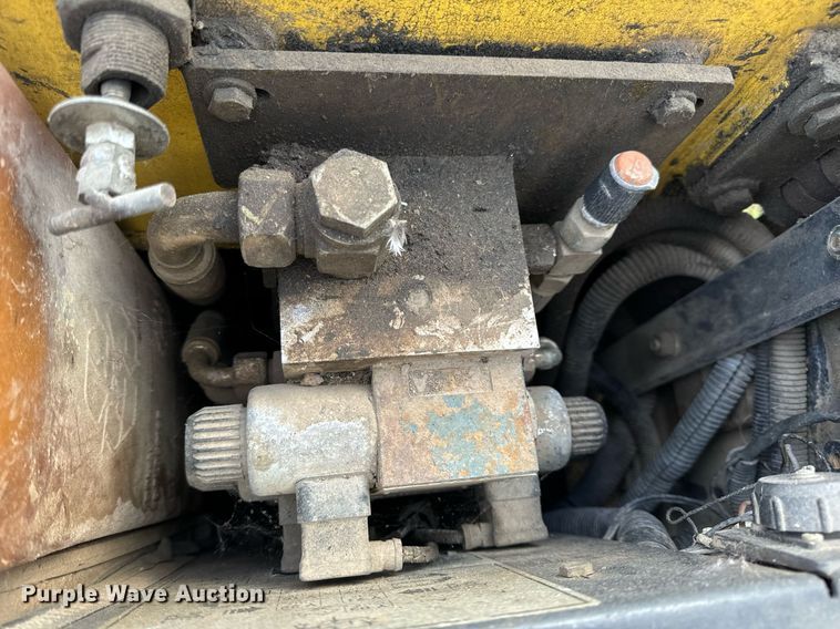 image for item DP6749 2000 Bomag BMP851 trench compactor