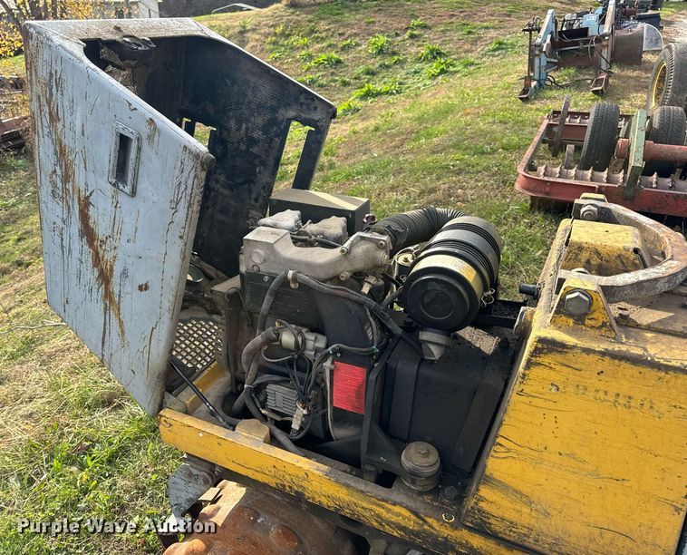 image for item DP6749 2000 Bomag BMP851 trench compactor