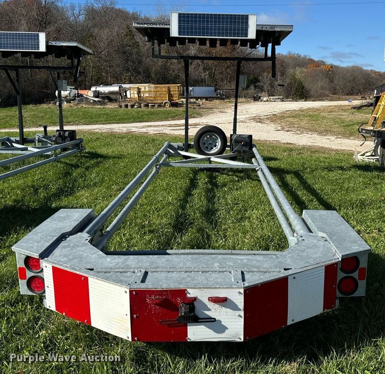 image for item DP6761 2014 Vorteq VTQ-TL3 crash attenuator trailer