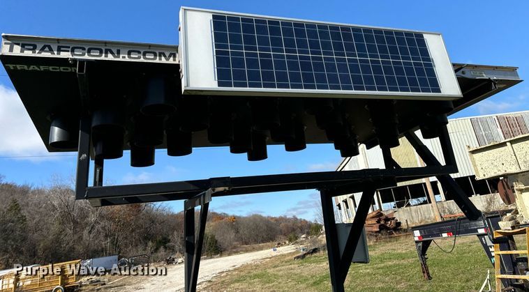 image for item DP6761 2014 Vorteq VTQ-TL3 crash attenuator trailer