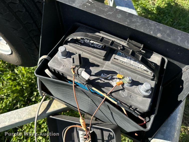 image for item DP6761 2014 Vorteq VTQ-TL3 crash attenuator trailer