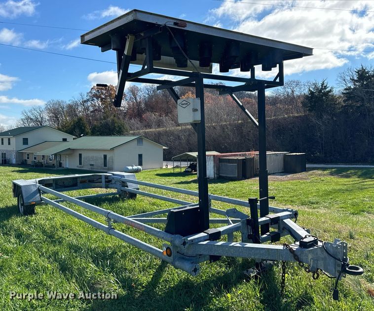 image for item DP6762 2014 Vorteq VTQ-TL3 crash attenuator trailer