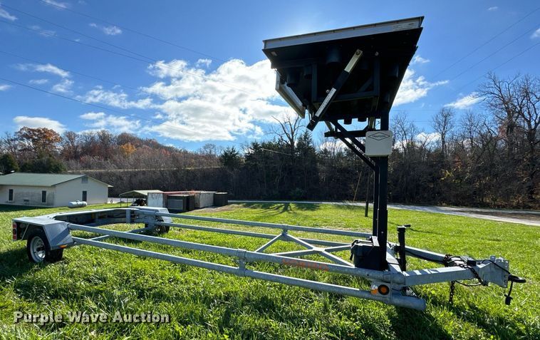 image for item DP6762 2014 Vorteq VTQ-TL3 crash attenuator trailer