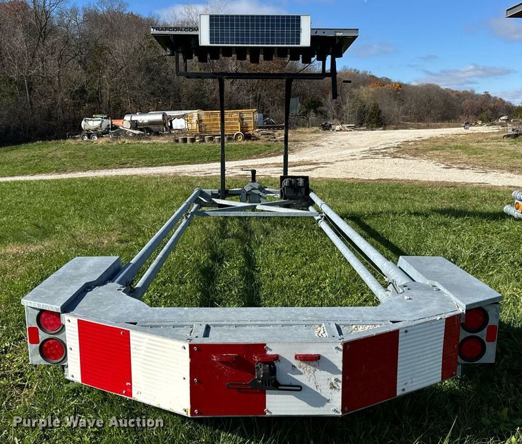 image for item DP6762 2014 Vorteq VTQ-TL3 crash attenuator trailer