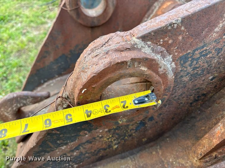 image for item DP6763 (2) excavator buckets