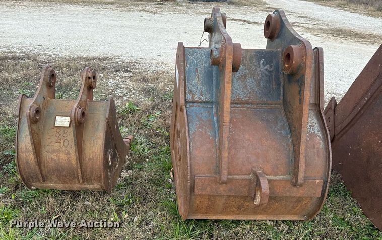 image for item DP6764 (2) excavator buckets