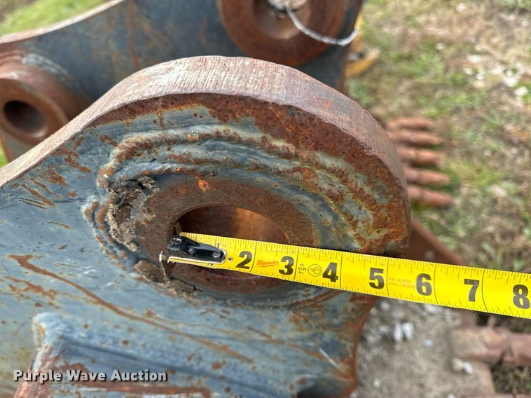 image for item DP6764 (2) excavator buckets