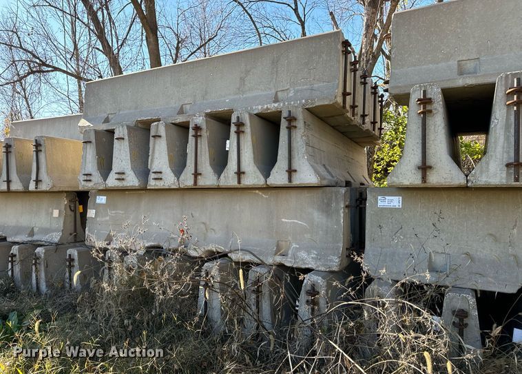 image for item DP6771 (25) concrete barriers