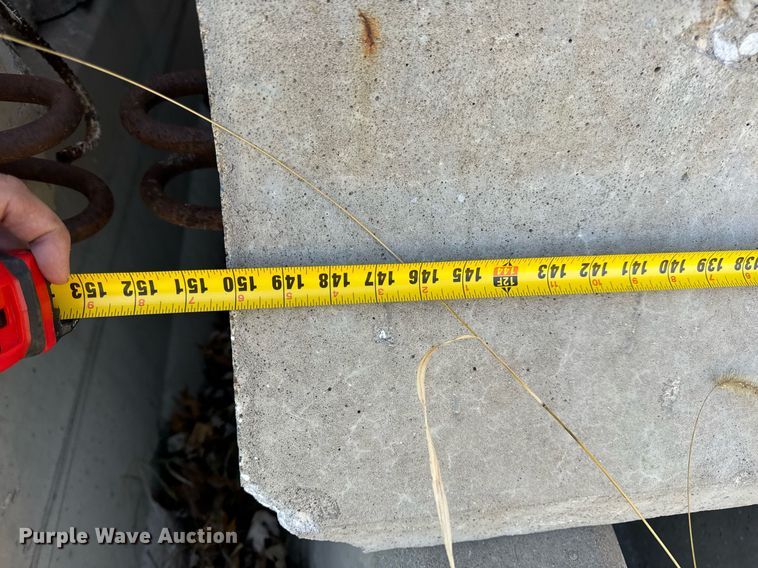 image for item DP6772 (25) concrete barriers