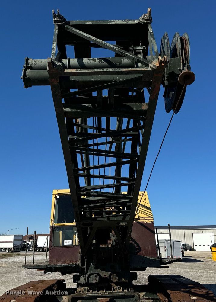 image for item DP6773 1965 Bucyrus-Erie 30-B Series Three crane