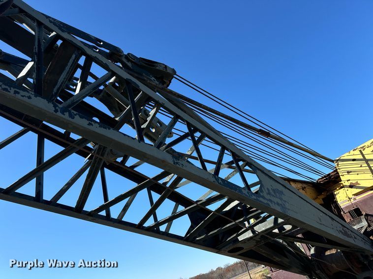 image for item DP6773 1965 Bucyrus-Erie 30-B Series Three crane