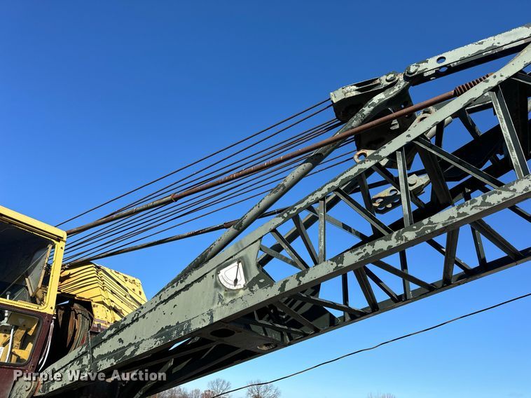 image for item DP6773 1965 Bucyrus-Erie 30-B Series Three crane