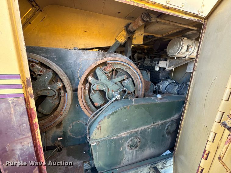 image for item DP6773 1965 Bucyrus-Erie 30-B Series Three crane