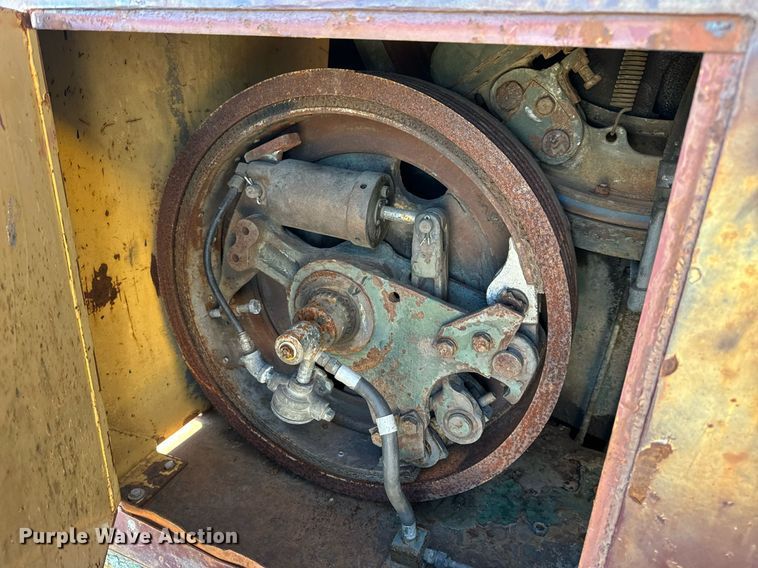 image for item DP6773 1965 Bucyrus-Erie 30-B Series Three crane