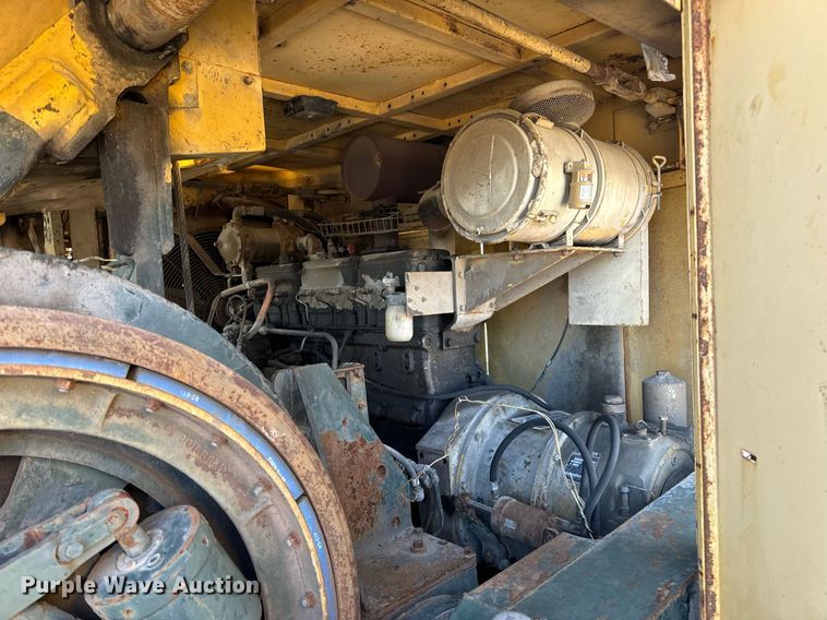 image for item DP6773 1965 Bucyrus-Erie 30-B Series Three crane