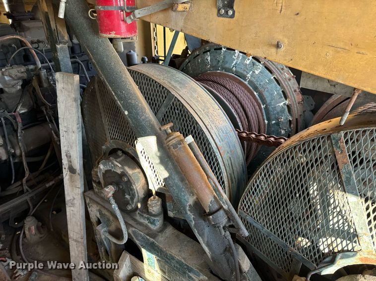 image for item DP6773 1965 Bucyrus-Erie 30-B Series Three crane