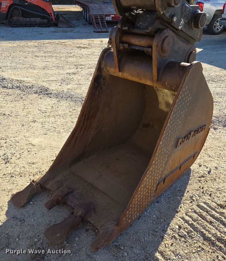 image for item DP6774 2004 Komatsu  PC308USLC excavator