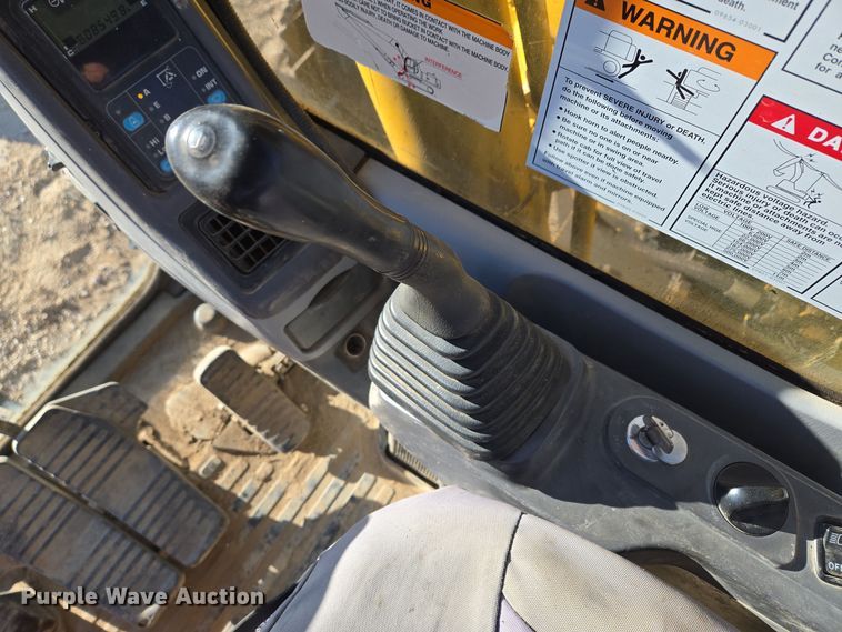 image for item DP6774 2004 Komatsu  PC308USLC excavator