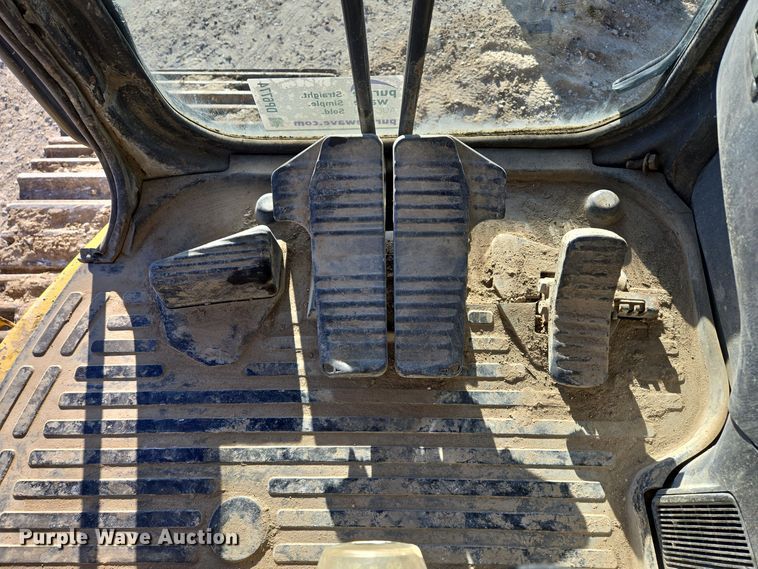 image for item DP6774 2004 Komatsu  PC308USLC excavator