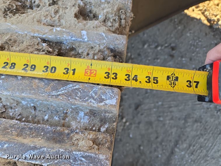 image for item DP6774 2004 Komatsu  PC308USLC excavator