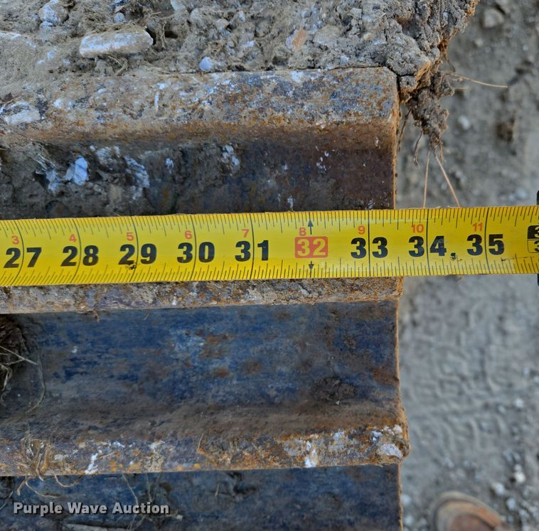 image for item DP6774 2004 Komatsu  PC308USLC excavator