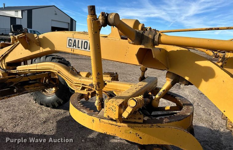 image for item DQ3159 1961 Galion 118 rigid frame motor grader