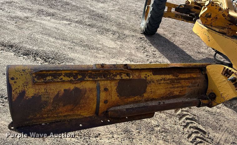 image for item DQ3159 1961 Galion 118 rigid frame motor grader