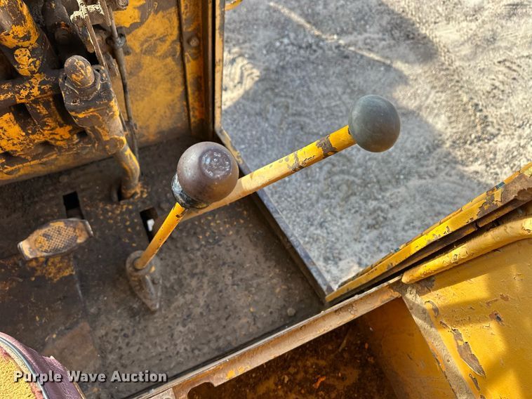 image for item DQ3159 1961 Galion 118 rigid frame motor grader