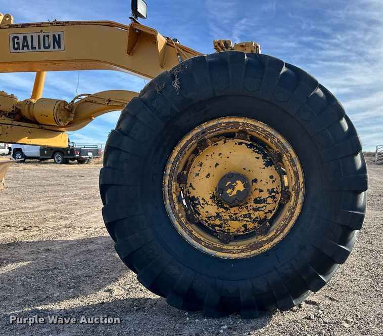 image for item DQ3159 1961 Galion 118 rigid frame motor grader