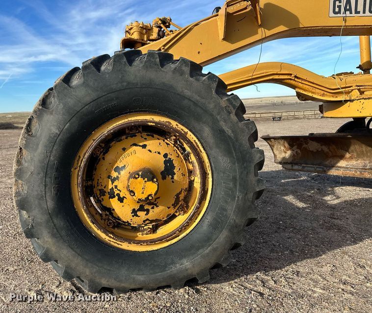 image for item DQ3159 1961 Galion 118 rigid frame motor grader