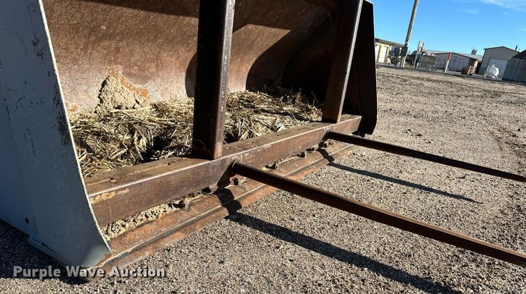 image for item DQ3160 1997 New Holland 575E backhoe