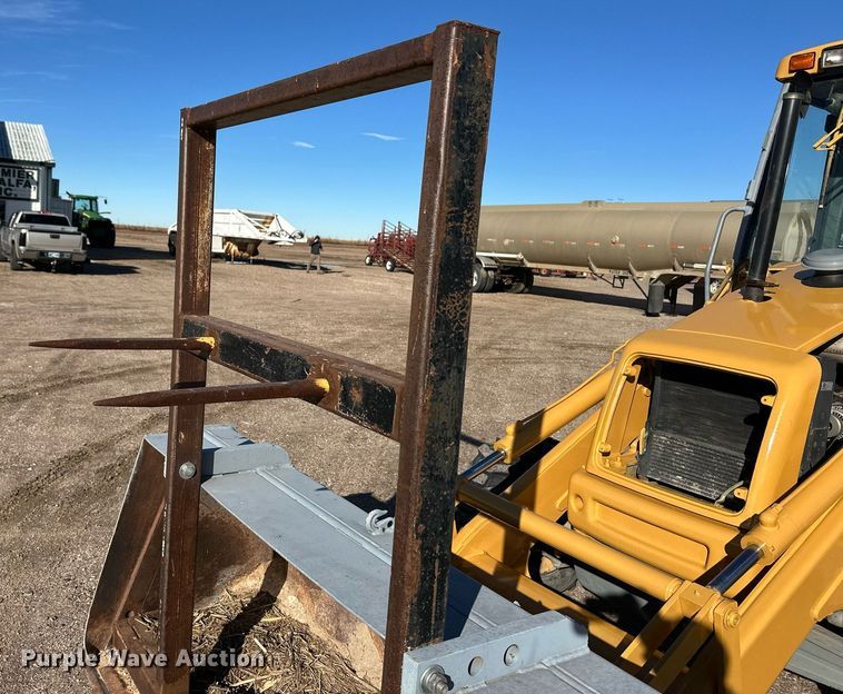 image for item DQ3160 1997 New Holland 575E backhoe
