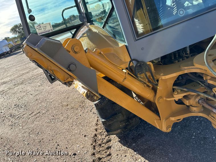 image for item DQ3160 1997 New Holland 575E backhoe