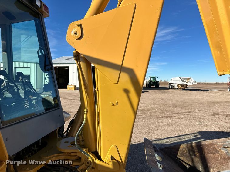 image for item DQ3160 1997 New Holland 575E backhoe