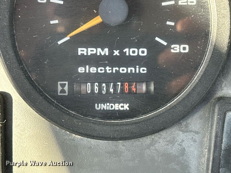 image for item DQ3160 1997 New Holland 575E backhoe