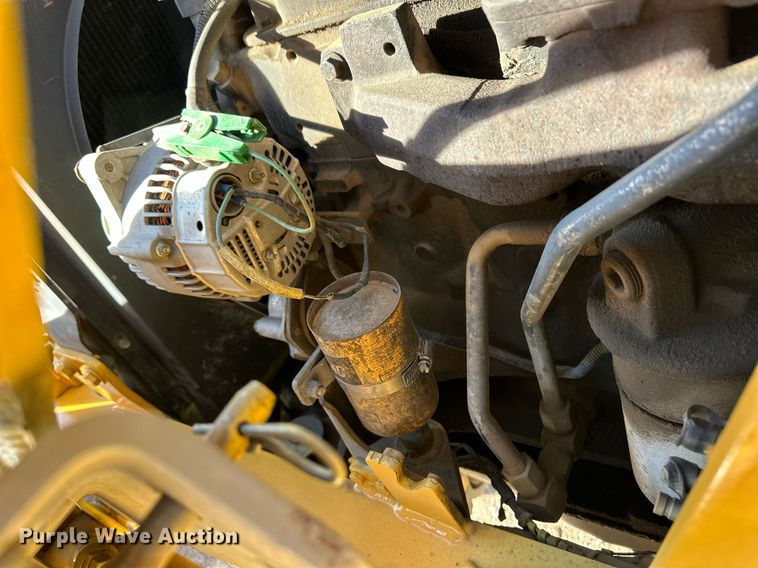 image for item DQ3160 1997 New Holland 575E backhoe