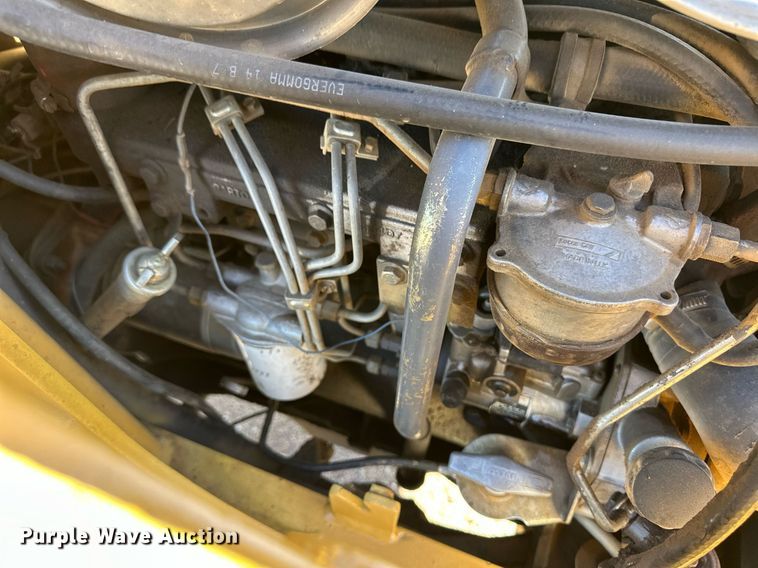 image for item DQ3160 1997 New Holland 575E backhoe