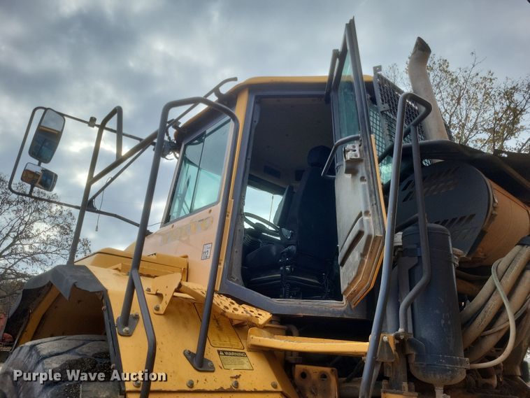 image for item DQ3748 2008 Volvo A40E haul truck