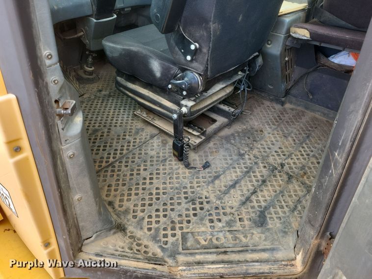 image for item DQ3748 2008 Volvo A40E haul truck