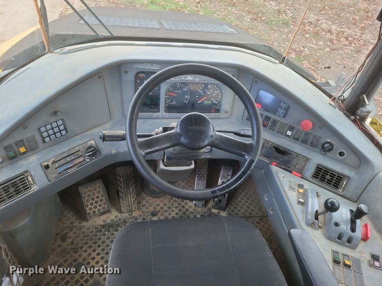image for item DQ3748 2008 Volvo A40E haul truck