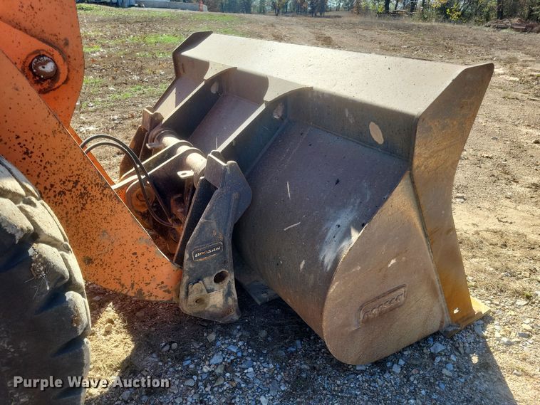 image for item DQ3749 2013 Doosan DL220-3 wheel loader