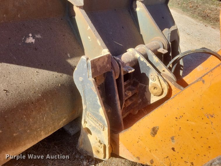 image for item DQ3749 2013 Doosan DL220-3 wheel loader