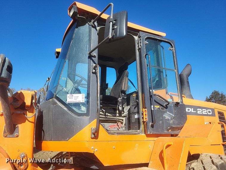 image for item DQ3749 2013 Doosan DL220-3 wheel loader